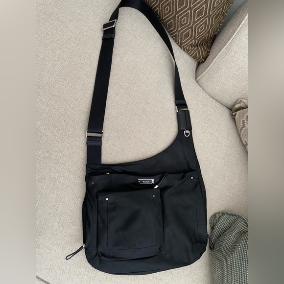 Tumi Handbags - Tumi  Voyager Sumatra bag